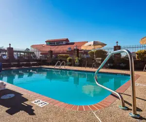 Photo 5 - Best Western Rayne Inn