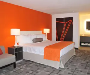 Photo 2 - Howard Johnson by Wyndham Florence