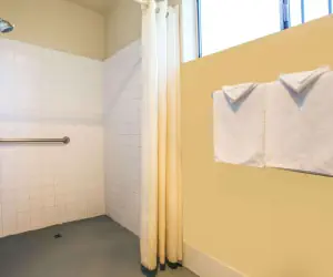 Photo 4 - Travelodge by Wyndham Turlock