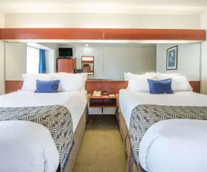 Photo 5 - Microtel Inn and Suites By Wyndham Miami OK