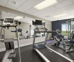 Photo 3 - Wingate by Wyndham - Bismarck