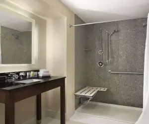 Photo 4 - Wingate by Wyndham - Bismarck