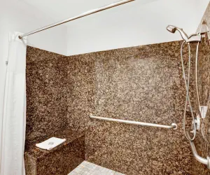 Photo 4 - Super 8 by Wyndham Cypress Buena Park Area