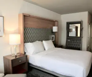 Photo 2 - Holiday Inn Salem, an IHG Hotel