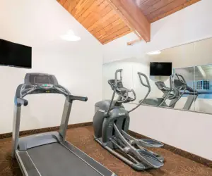 Photo 4 - Baymont by Wyndham Baxter/Brainerd Area