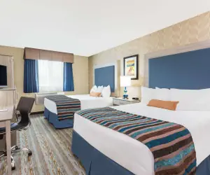 Photo 4 - SilverStone Inn & Suites Spokane Valley