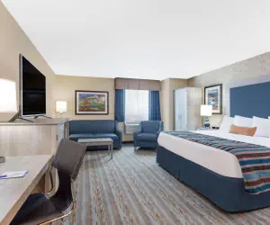 Photo 3 - SilverStone Inn & Suites Spokane Valley