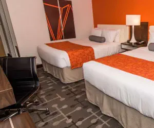 Photo 2 - Howard Johnson by Wyndham Portsmouth