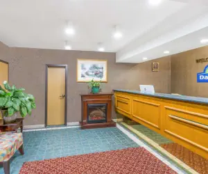 Photo 2 - Days Inn by Wyndham Blythewood North Columbia