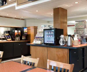 Photo 4 - Days Inn by Wyndham Harrisburg North