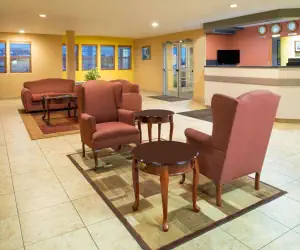 Photo 2 - Days Inn & Suites by Wyndham Spokane Airport Airway Heights