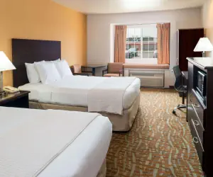 Photo 5 - Days Inn & Suites by Wyndham Spokane Airport Airway Heights