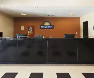 Photo 2 - Days Inn by Wyndham Henryetta