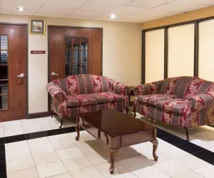 Photo 2 - Super 8 by Wyndham Indianola