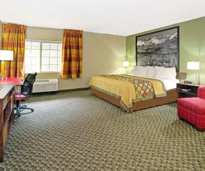 Photo 4 - Super 8 by Wyndham Wheat Ridge/Denver West