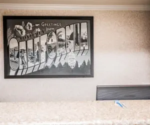 Photo 2 - Pelican Inn