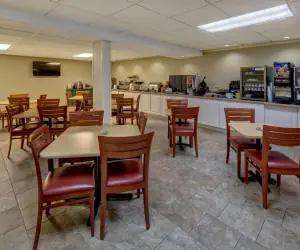 Photo 5 - Best Western Inn Russellville