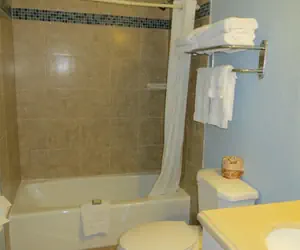 Photo 4 - Bay Front Inn