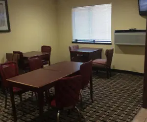 Photo 4 - Rodeway Inn