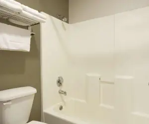 Photo 4 - Super 8 by Wyndham Fortuna