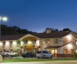 Photo 2 - Super 8 by Wyndham Ripley