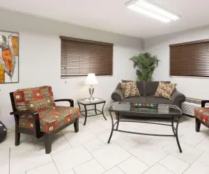 Photo 2 - Super 8 by Wyndham Osceola IA