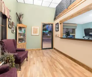 Photo 2 - Super 8 by Wyndham Chamberlain SD