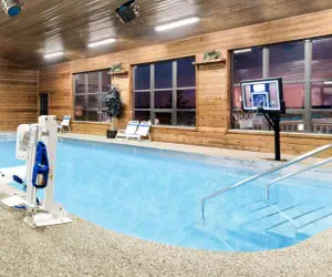 Photo 4 - Super 8 by Wyndham Chamberlain SD