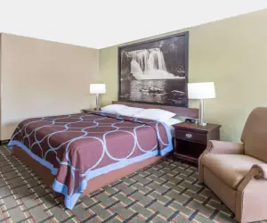 Photo 3 - Super 8 by Wyndham Logansport