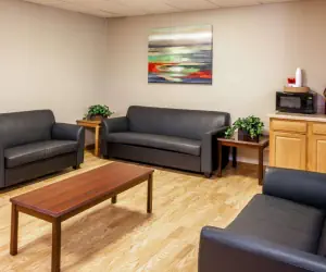 Photo 2 - Days Inn by Wyndham Portage