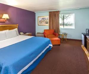 Photo 5 - Days Inn by Wyndham Portage