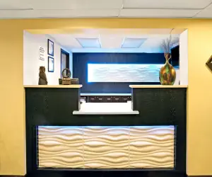 Photo 2 - Super 8 by Wyndham Ogden