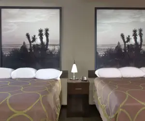 Photo 4 - Super 8 by Wyndham Victoria/North/Mall Area