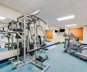 Photo 2 - Wingate by Wyndham - York