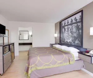 Photo 5 - Super 8 by Wyndham Dalton