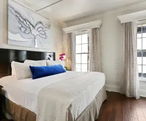 Photo 4 - La Galerie French Quarter Hotel