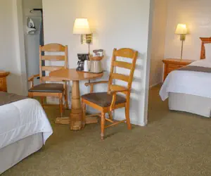 Photo 2 - San Simeon Lodge