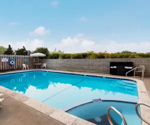 Photo 5 - Red Lion Inn & Suites Grants Pass