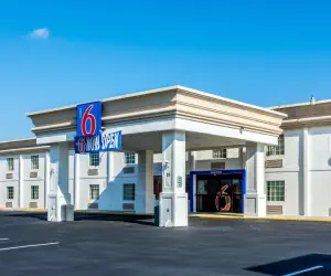 Photo 2 - Motel 6-Petersburg, VA - Fort Lee