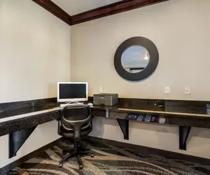 Photo 2 - Cobblestone Hotel & Suites - Victor