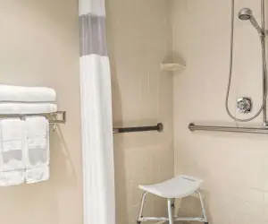 Photo 5 - Days Inn by Wyndham Fargo