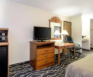 Photo 3 - Quality Inn Huron