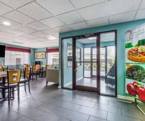 Photo 3 - Quality Inn