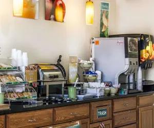 Photo 5 - Quality Inn Manitowoc