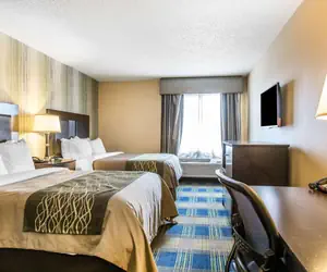 Photo 4 - Comfort Inn & Suites