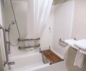 Photo 5 - Comfort Inn & Suites Riverview near Davenport and I-80