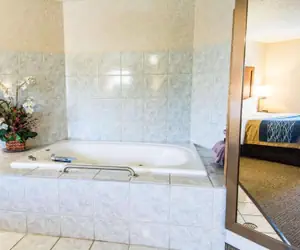 Photo 2 - Quality Inn