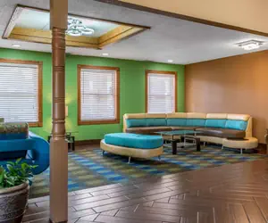 Photo 3 - Quality Inn & Suites Bedford West