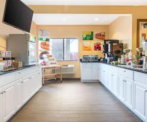 Photo 5 - Quality Inn Noblesville-Indianapolis