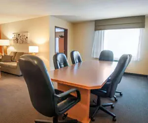 Photo 5 - Sleep Inn & Suites Lake of the Ozarks